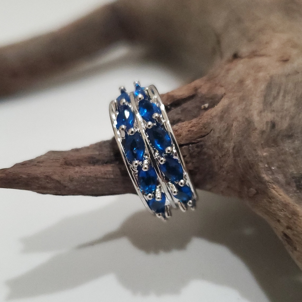 3.75 CTW Blue Sapphire Ring - Picture 2 of 6